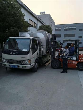 訂制青島火車站不銹鋼垃圾桶